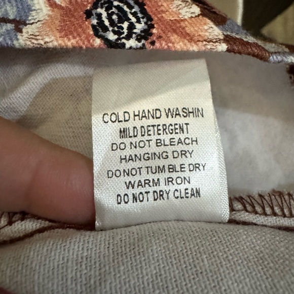 Vintage-Inspired Floral Mini Dress - Picture 10 of 10